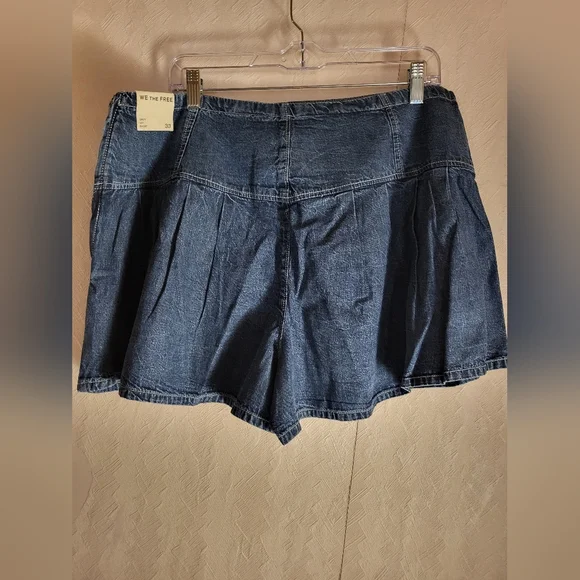 NWT Free People Dark Blue Denim Lily Shorts - Picture 8 of 9